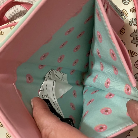 Pusheen Backpack & Matching Wallet - Picture 8 of 9